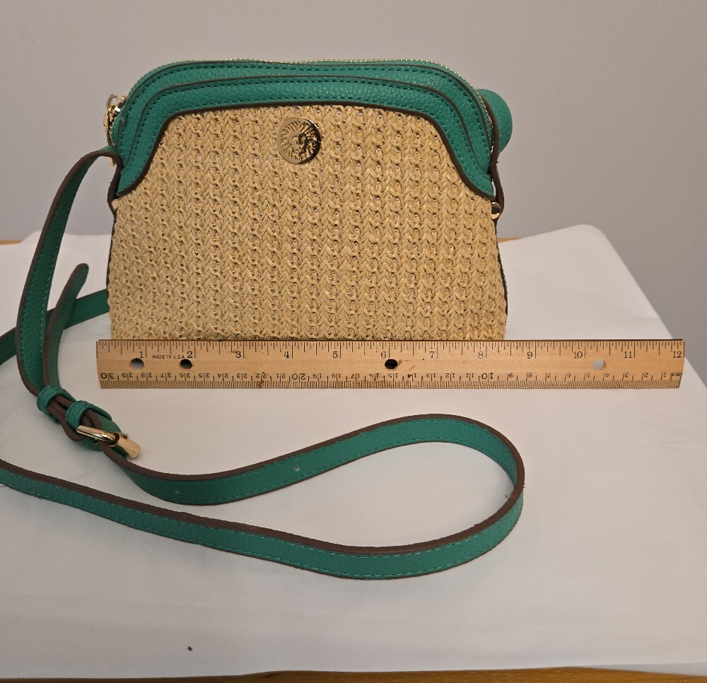 Anne Klein Woven Straw & Green Leather Trim Handbag – Pre‑Loved - Picture 2 of 14